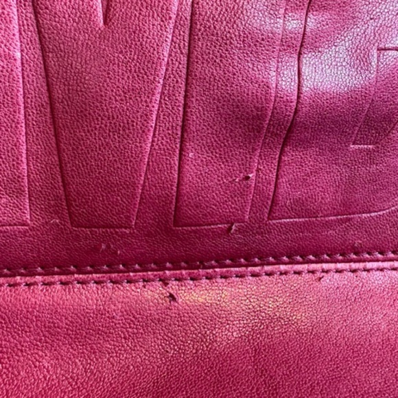 L.A.M.B. by Gwen Stefani real leather large shoulder tote bag raspberry red - Picture 16 of 16